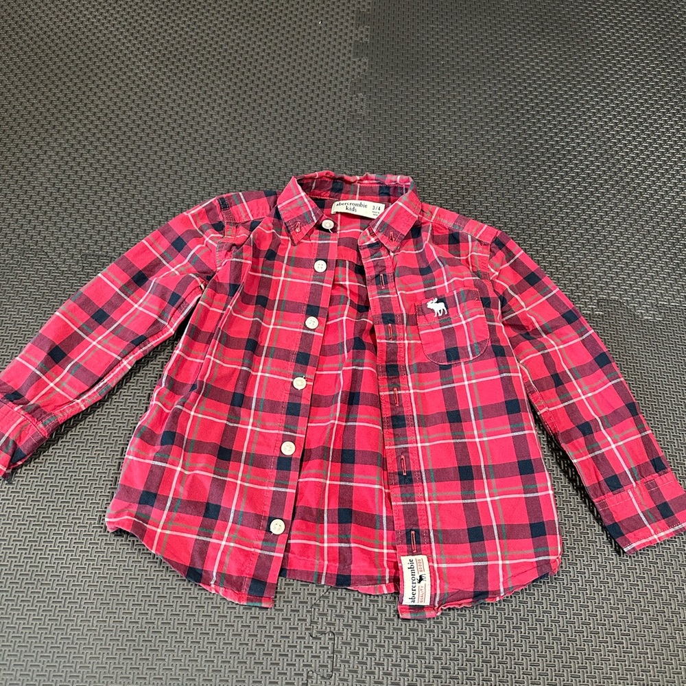 3/20$ Abercrombie Kids Red Plaid Button Down Shirt size 3/4
